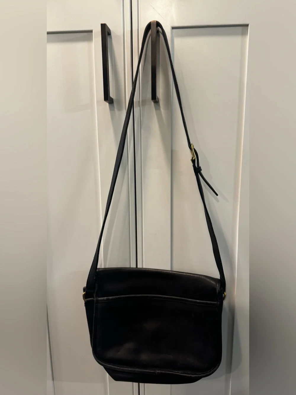 Vtg Coach 9790 Black City Shoulder Cross Body Bag Purse Leather-Brass Turn lock